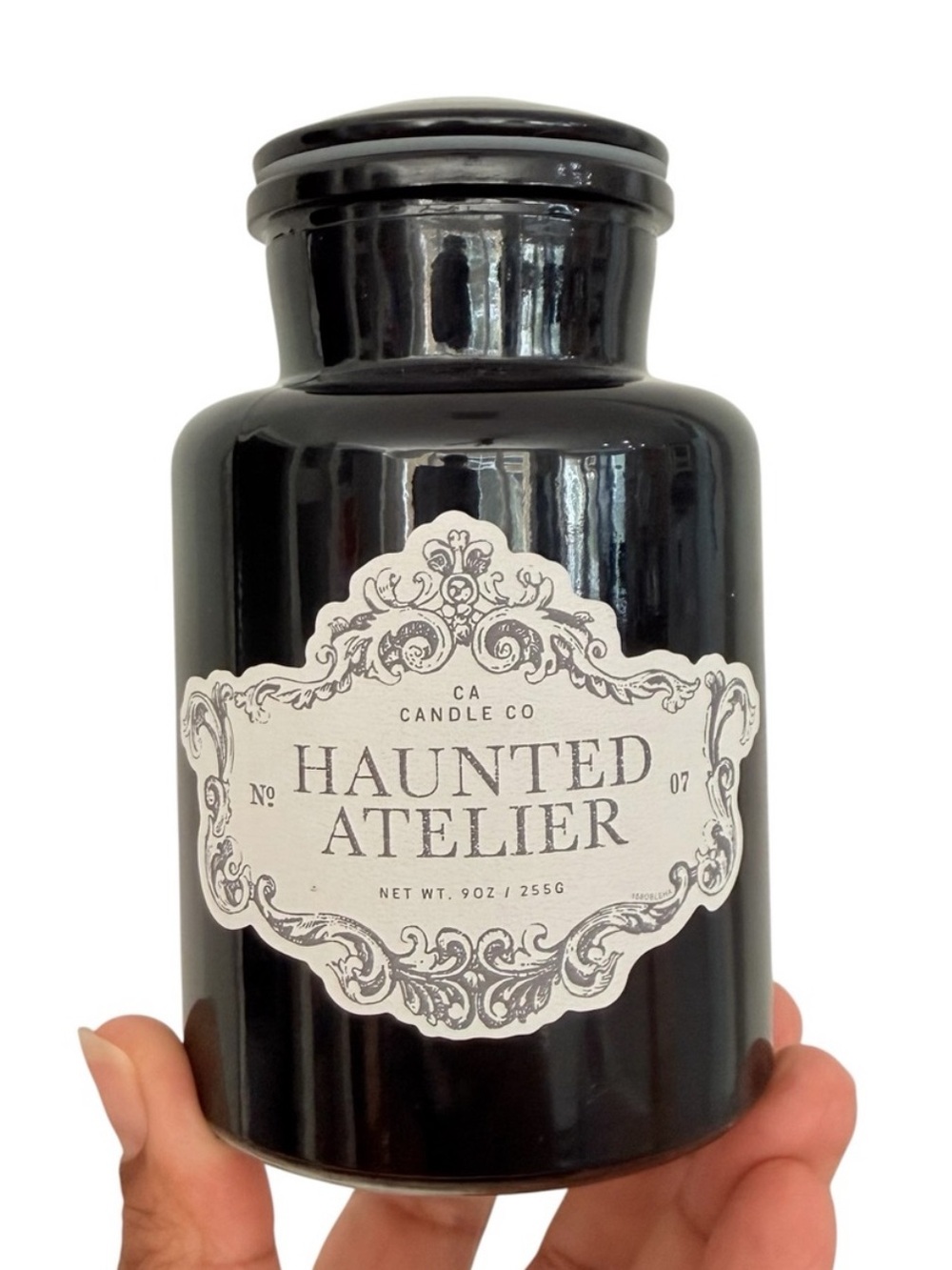 Leoben Company Haunted Atelier No. 07 Luxury Scented Candle Black Apothecary